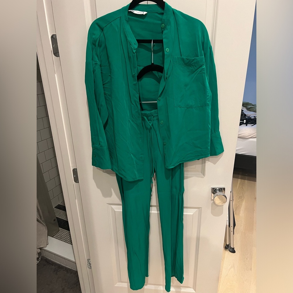 Green long sleeve/pant set